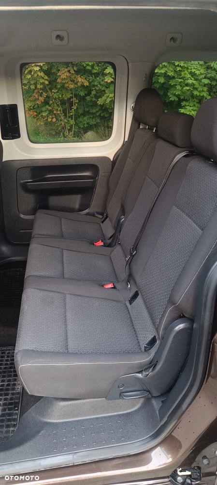 Volkswagen Caddy Maxi 2.0 TDI Highline - 30