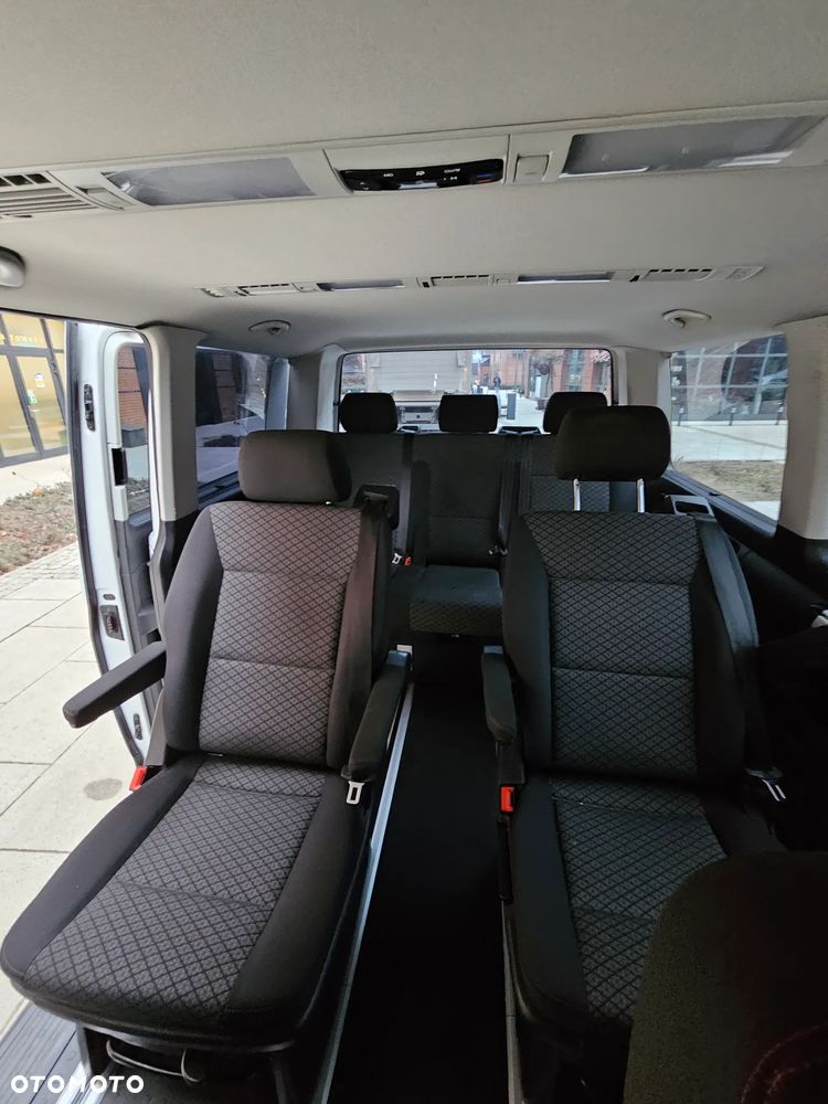 Volkswagen Multivan - 11