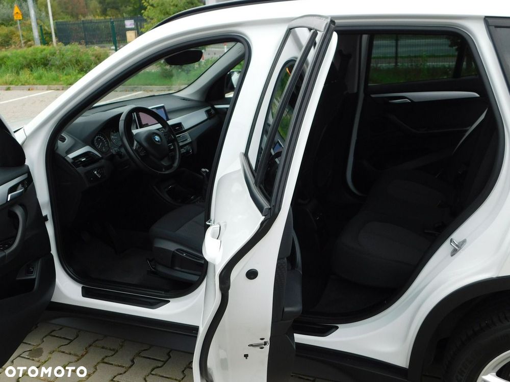 BMW X1 - 10