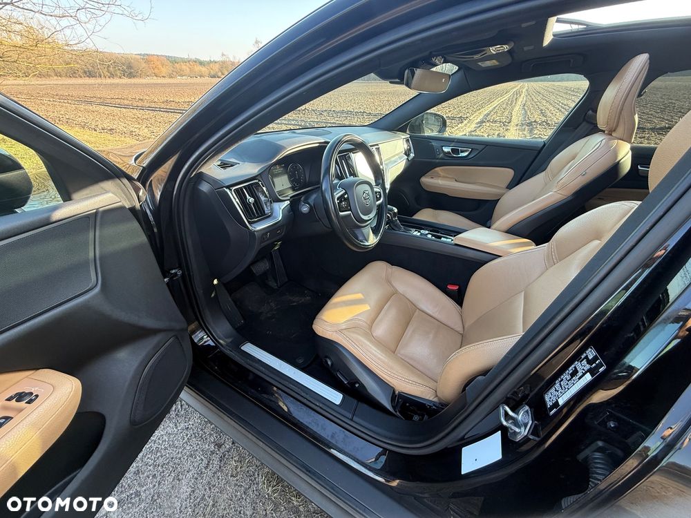 Volvo V60 Cross Country Pro T5 AWD - 6