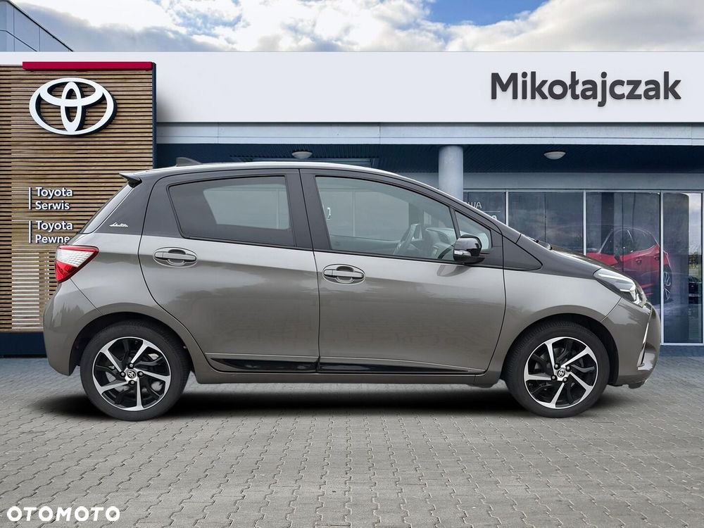 Toyota Yaris 1.5 Selection - 11