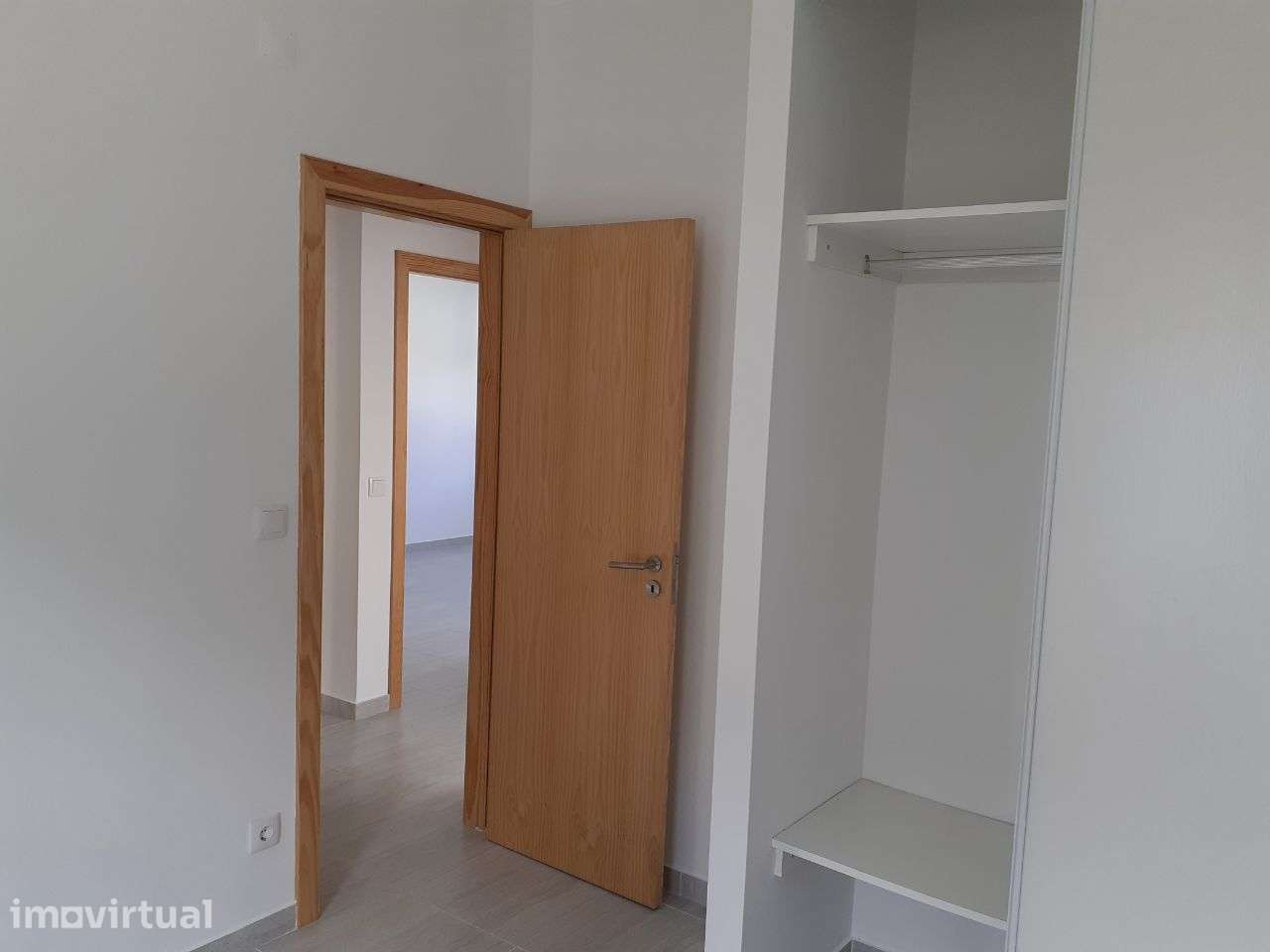 Apartamento em Mem Martins - Grande imagem: 2/3