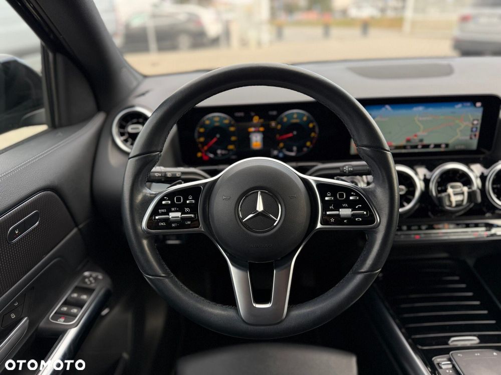 Mercedes-Benz GLA 200 Progressive - 15