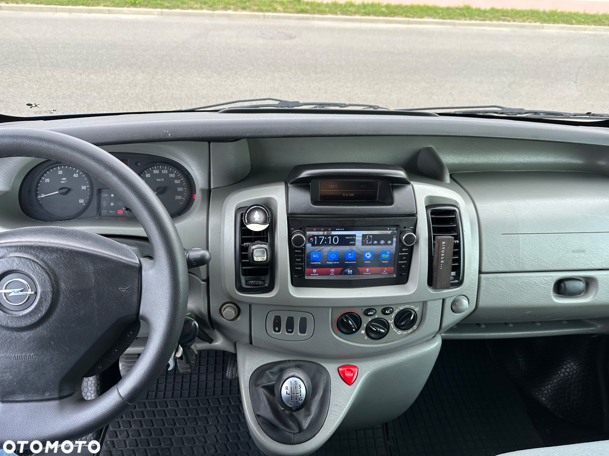 Opel Vivaro DTI L1H1 - 11