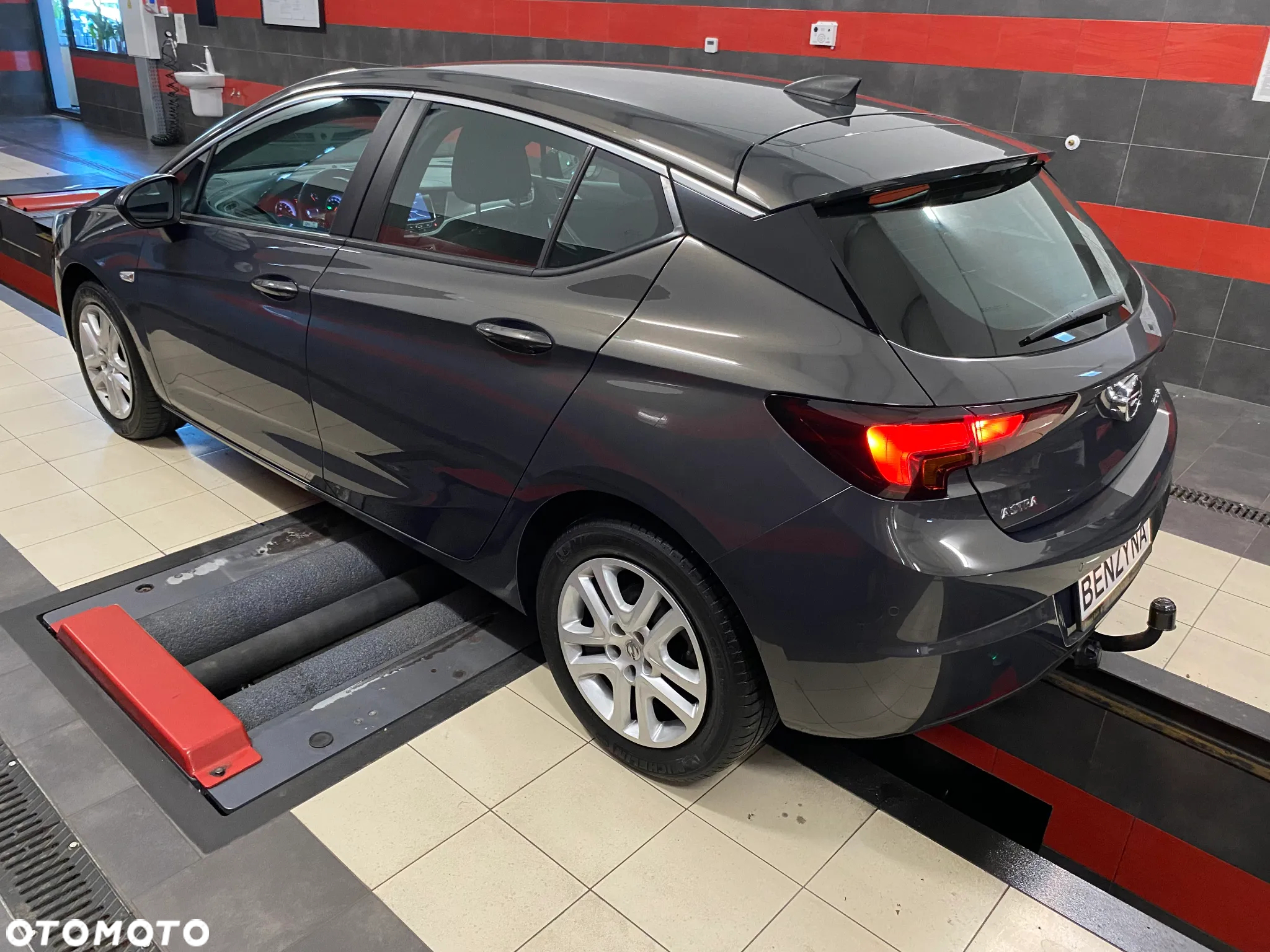 Opel Astra V 1.4 T Dynamic - 14