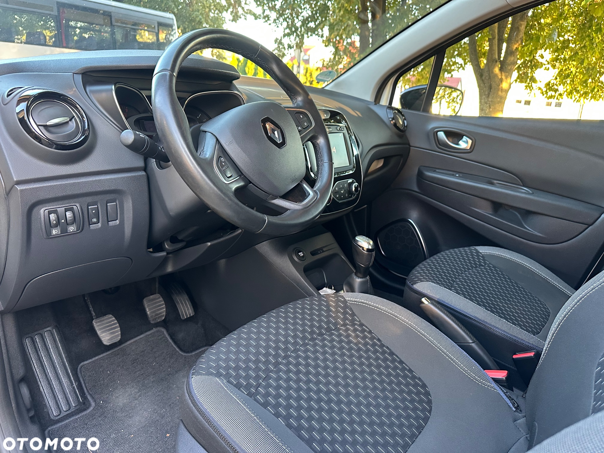 Renault Captur ENERGY TCe 90 Start&Stop Luxe - 27