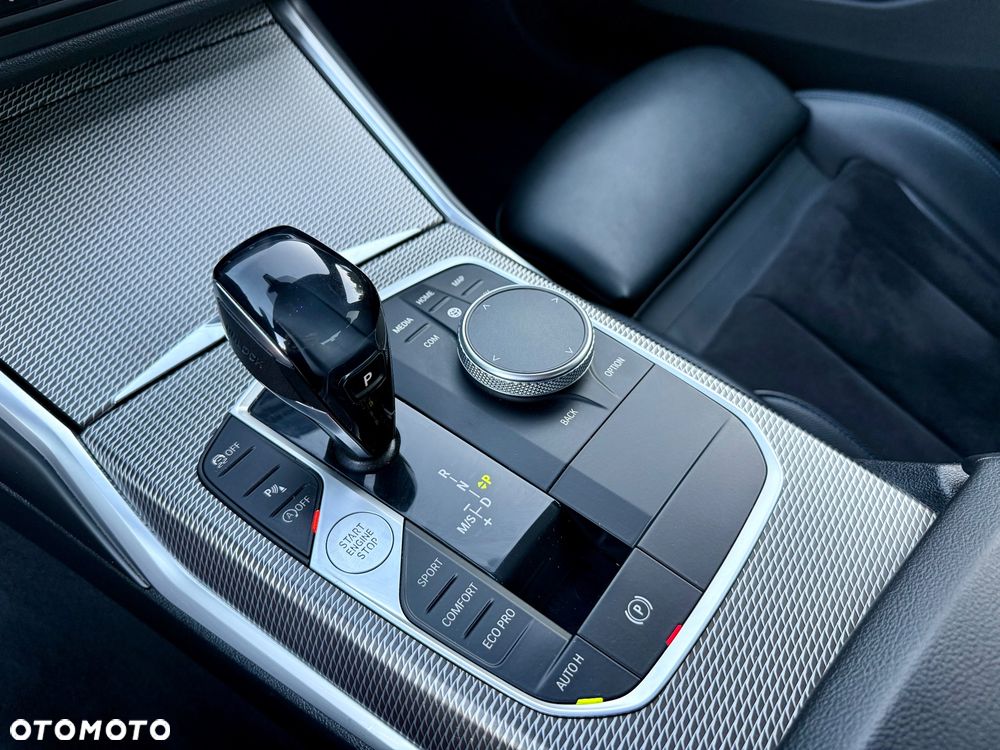 BMW Seria 3 320d M Sport Shadow - 31