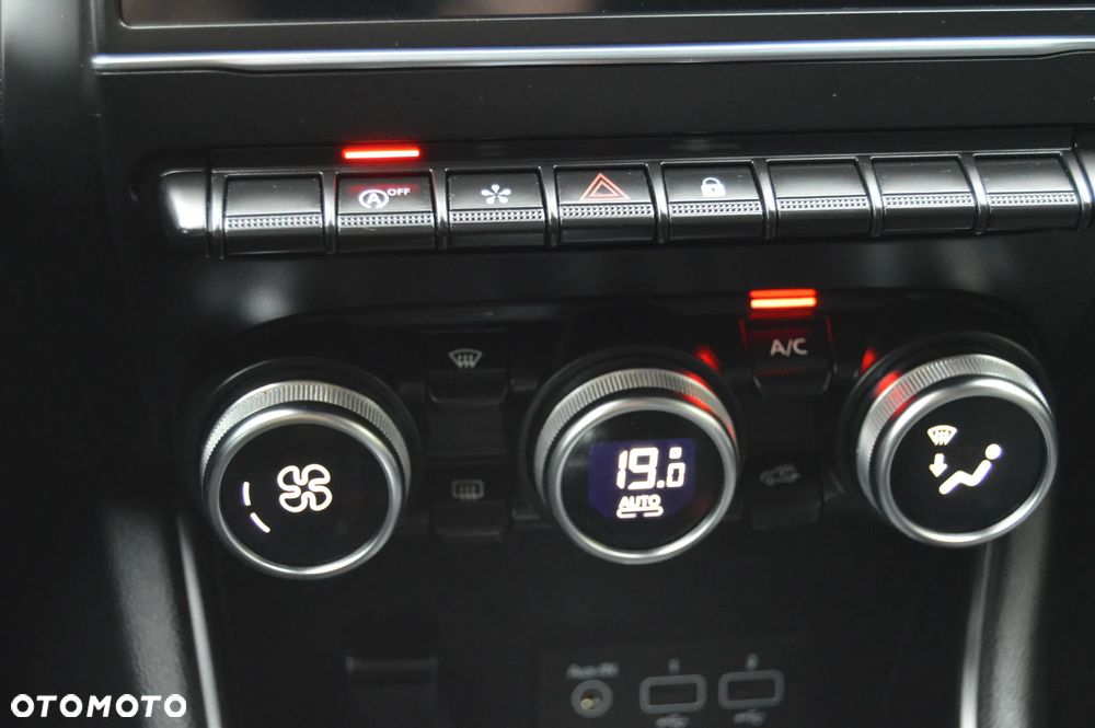 Renault Captur TCe 130 EDC GPF INTENS - 28