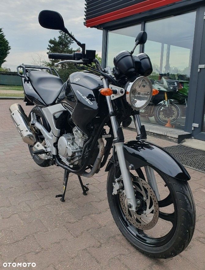 Yamaha YBR - 2