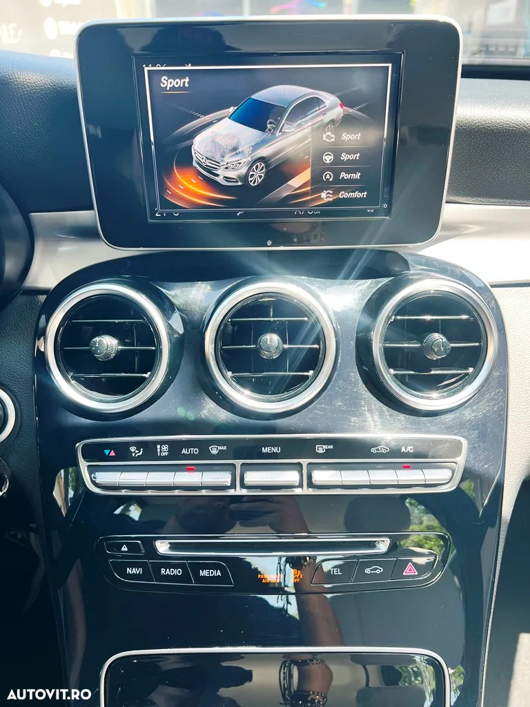Mercedes-Benz C - 33