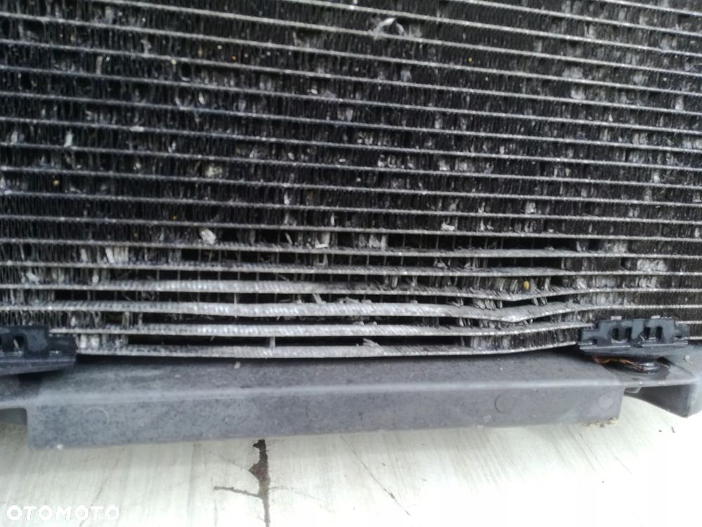 Citroen C3 Picasso 08/17 wzmocnienie pas chłodnice intercooler 1.6 HDI - 3