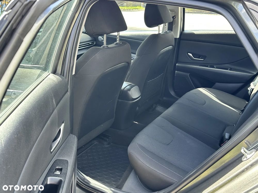Hyundai Elantra 1.6 Modern CVT - 35
