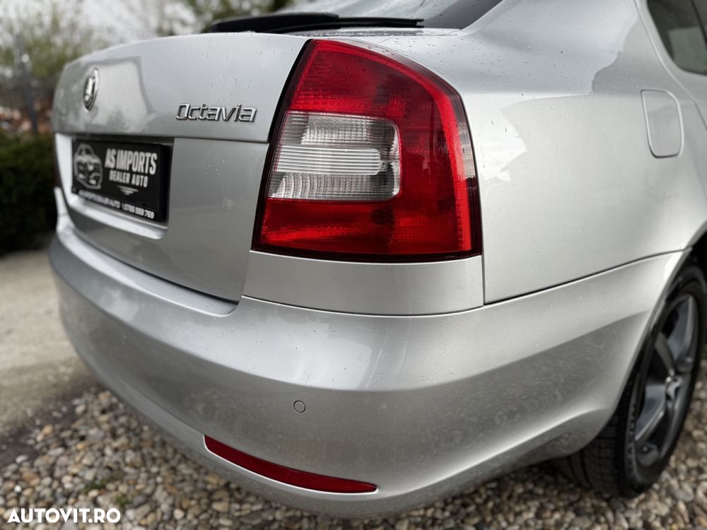 Skoda Octavia 1.6 TDI DPF Ambiente - 26