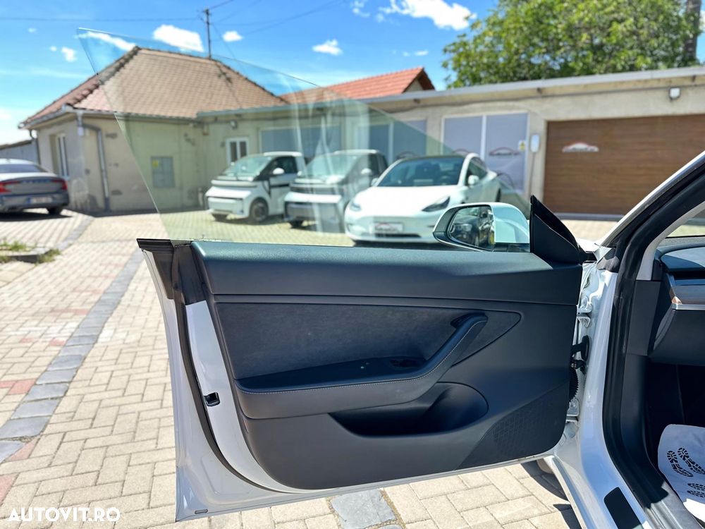 Tesla Model 3 AWD Dual Motor - 31