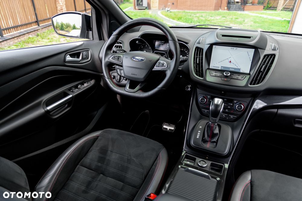 Ford Kuga - 28