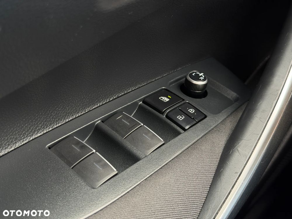 Toyota Corolla 1.5 Comfort - 12