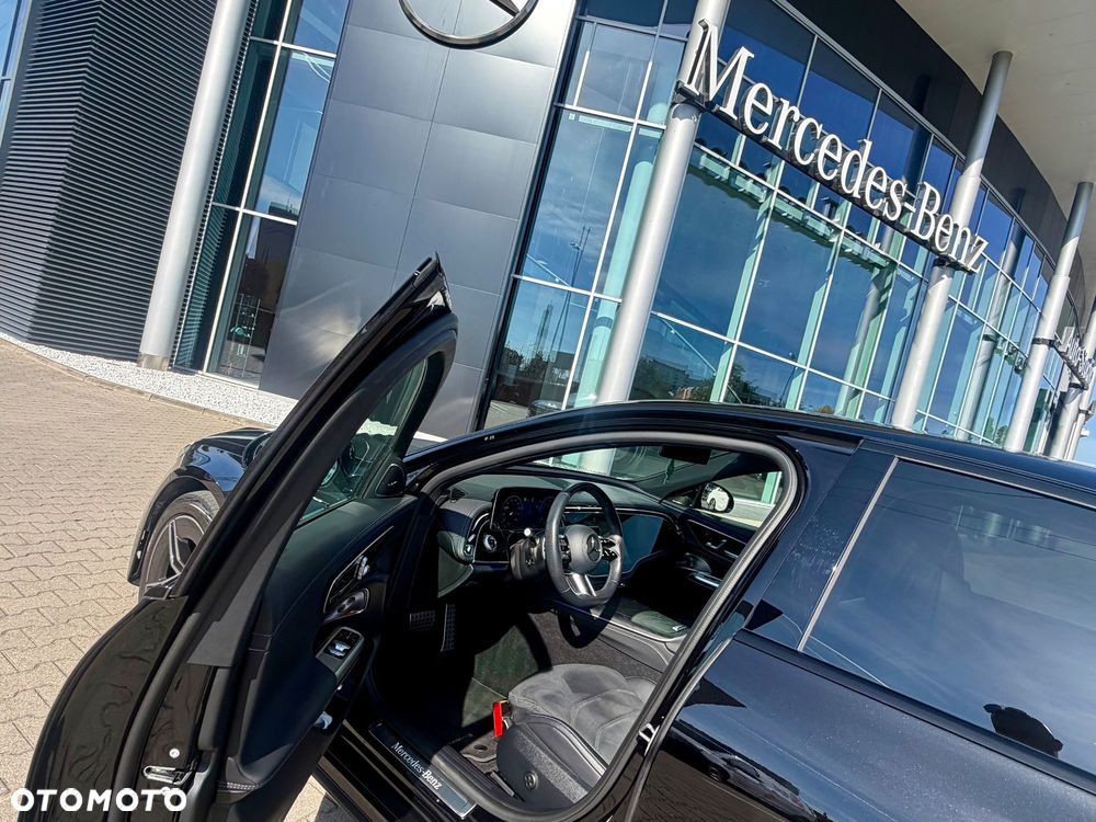 Mercedes-Benz Klasa E 220 d mHEV 4-Matic AMG 9G-Tronic - 31