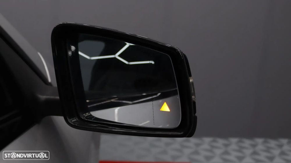 Mercedes-Benz CLA 220 d Shooting Brake AMG Line Aut. - 19