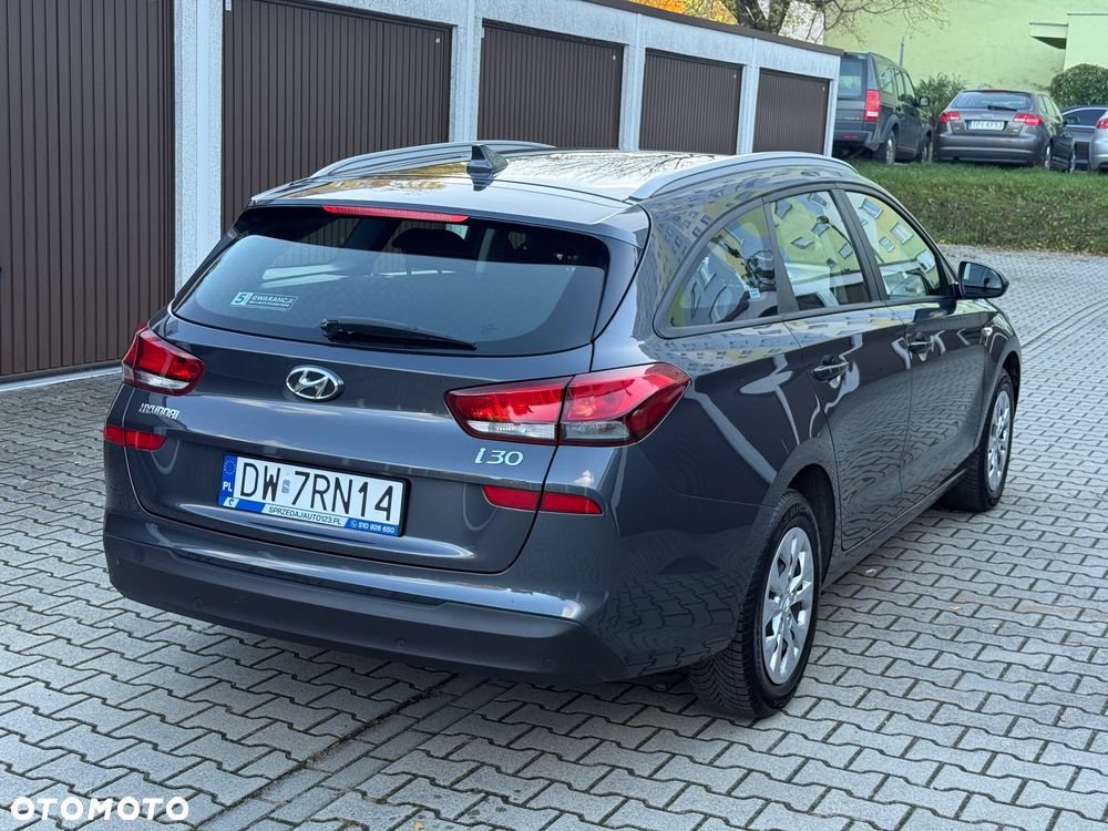 Hyundai i30 1.5 DPI Classic + - 24