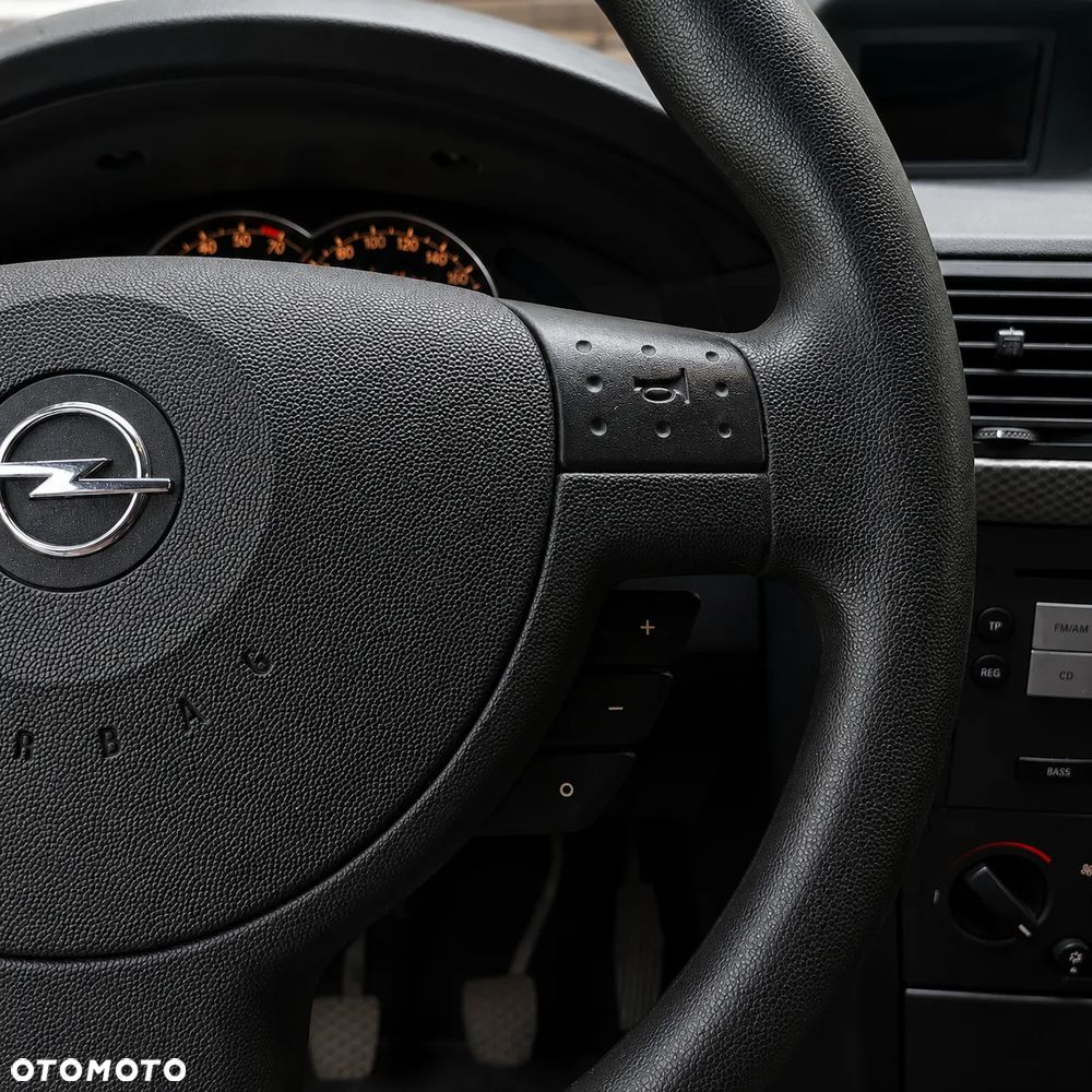 Opel Meriva - 11