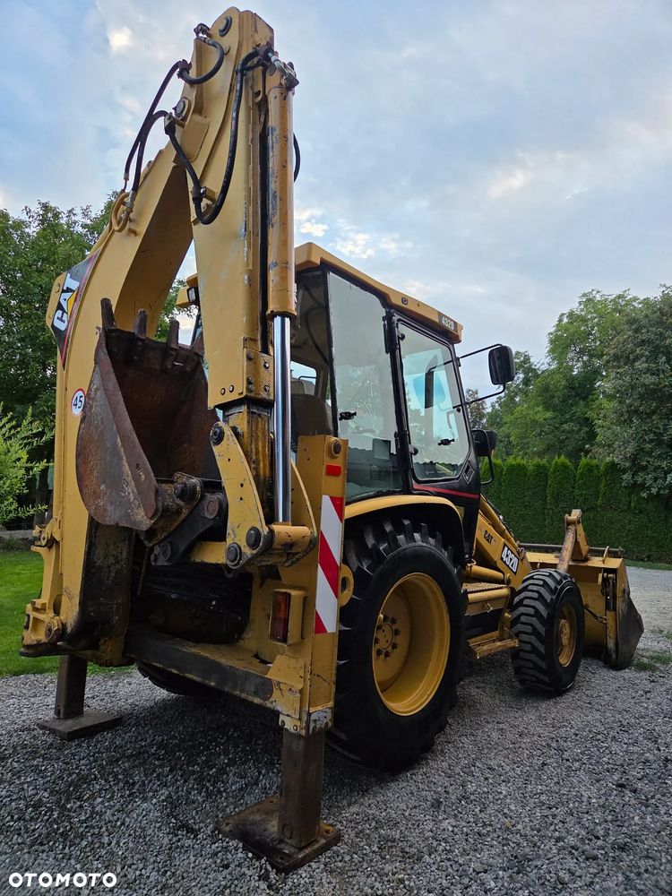 Caterpillar CAT 432D - 6