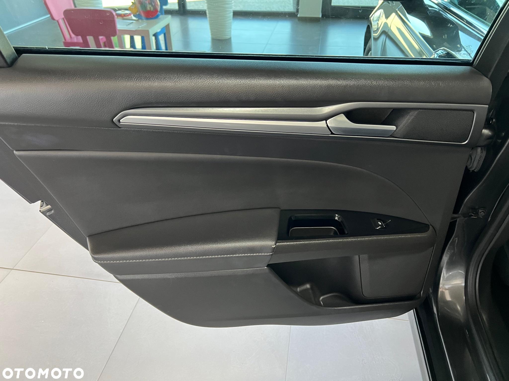 Ford Mondeo - 30
