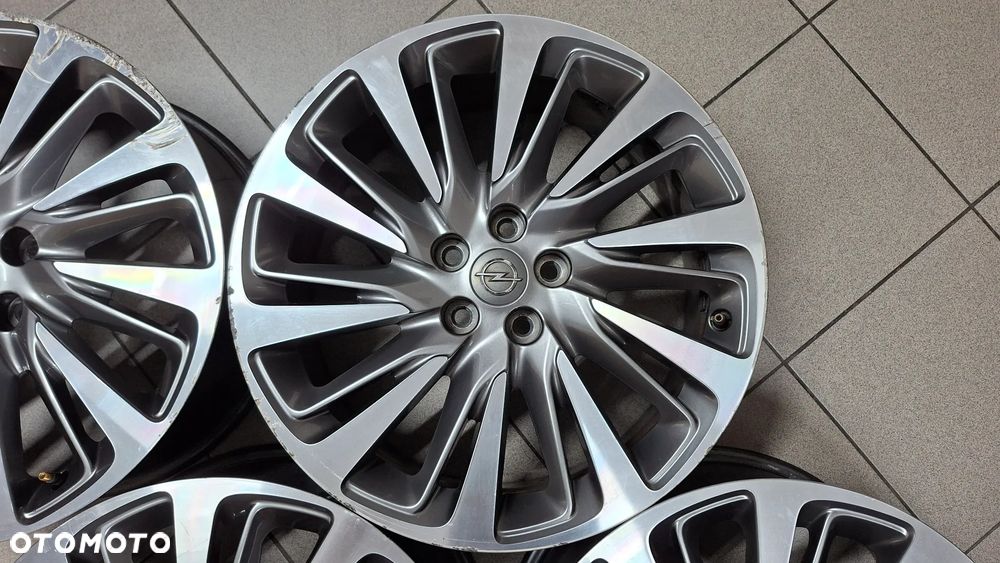 Felgi Aluminiowe 18 Opel Astra K 5x105 ET 44 - 8