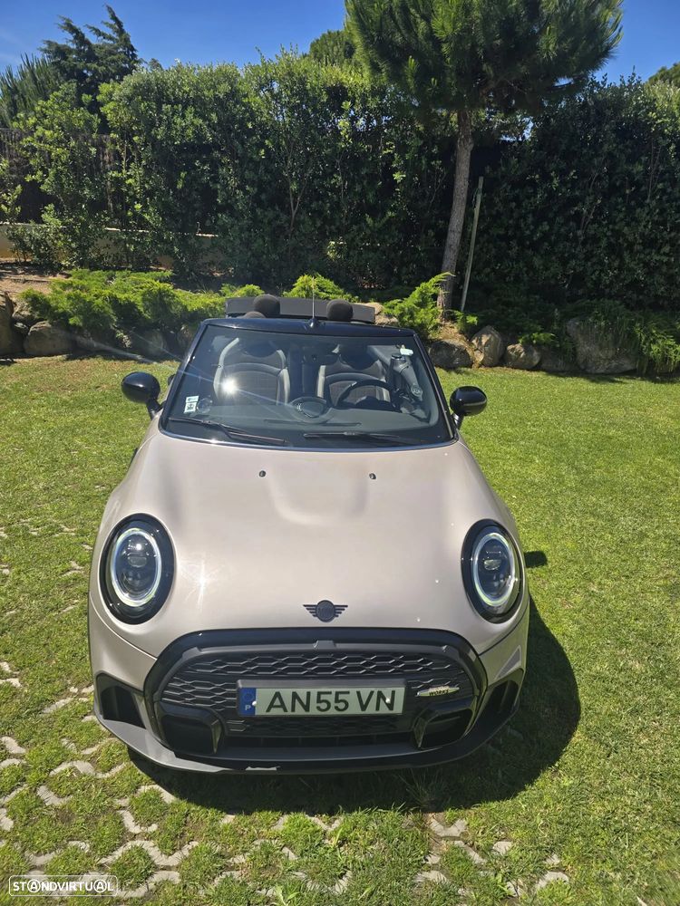 MINI Cabrio Cooper Premium Extra JCW Auto - 31