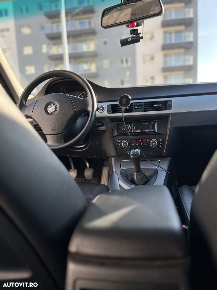 BMW Seria 3 320d - 6