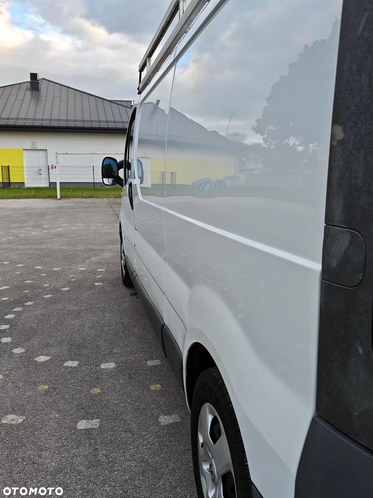 Opel Vivaro - 10