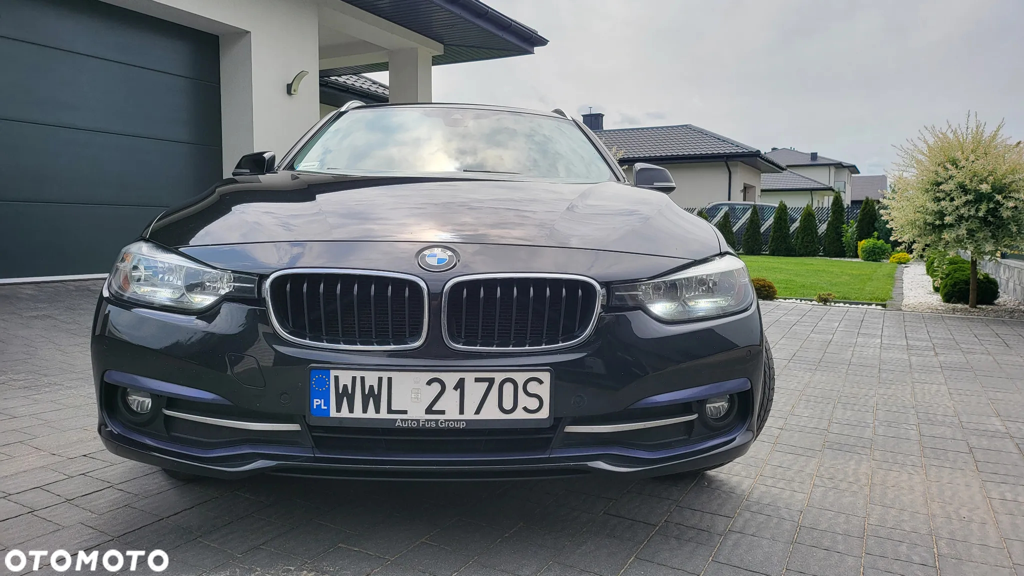 BMW Seria 3 318d Sport Line - 12