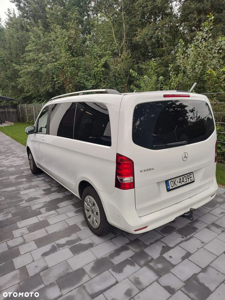 Mercedes-Benz Klasa V 220 d kompakt 9G-TRONIC Rise - 4