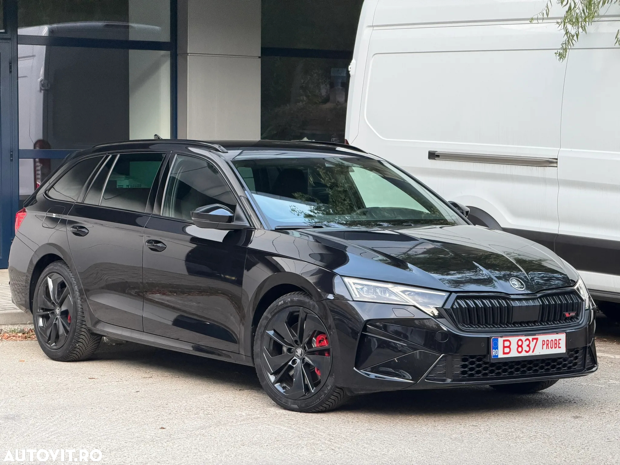 Skoda Octavia Combi 2.0 TSI 265 CP DSG RS - 3