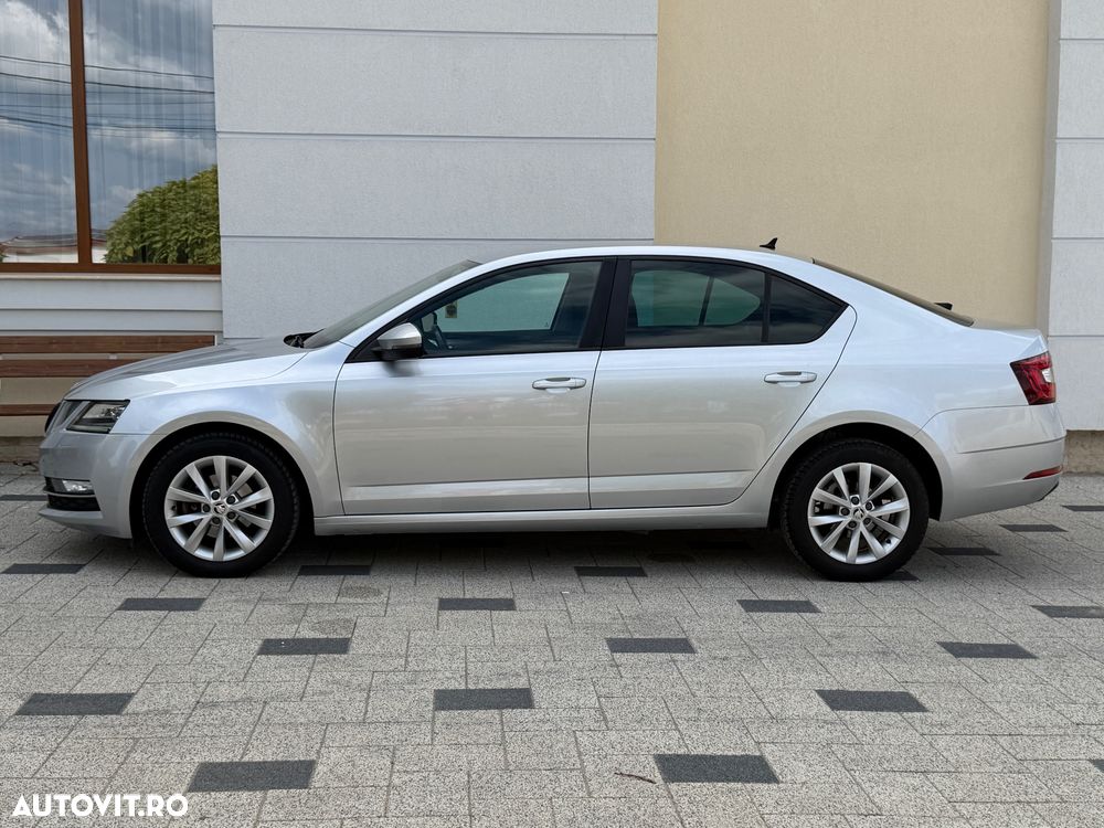 Skoda Octavia 1.6 TDI DSG Ambition - 15