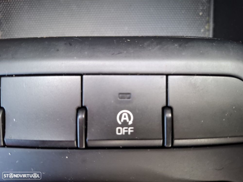 Kia Stonic 1.0 T-GDI Urban - 36