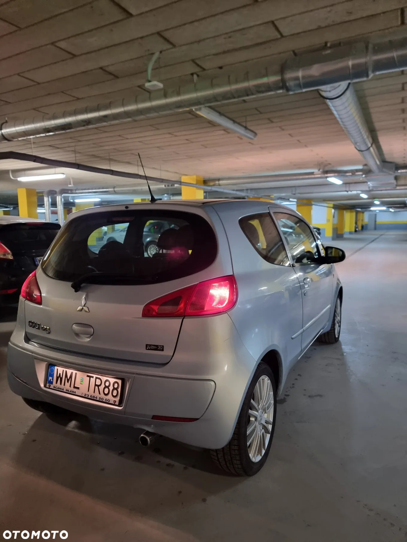 Mitsubishi Colt - 12