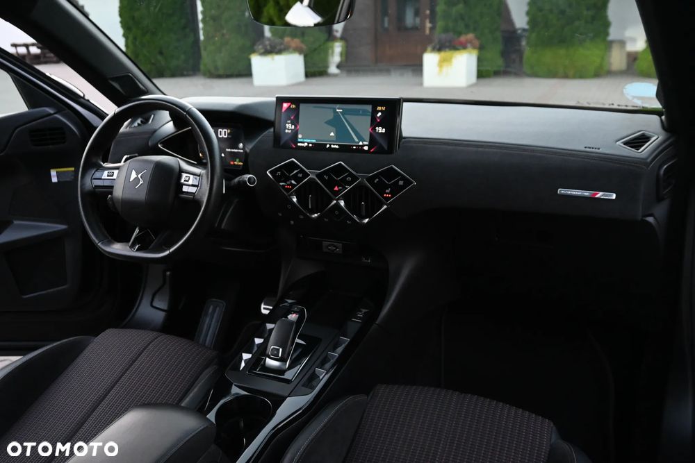 DS Automobiles DS 3 Crossback 1.5 BlueHDi Performance Line + - 30