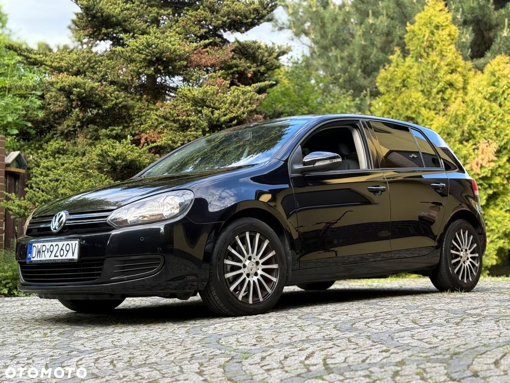 Volkswagen Golf - 1