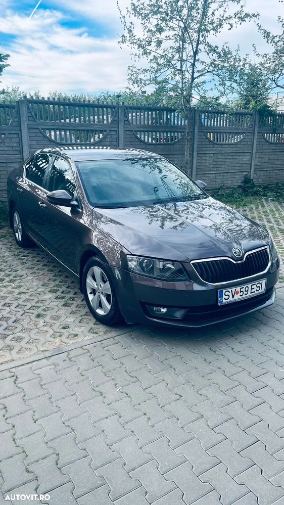 Skoda Octavia 1.4 TSI ELEGANCE DSG - 1