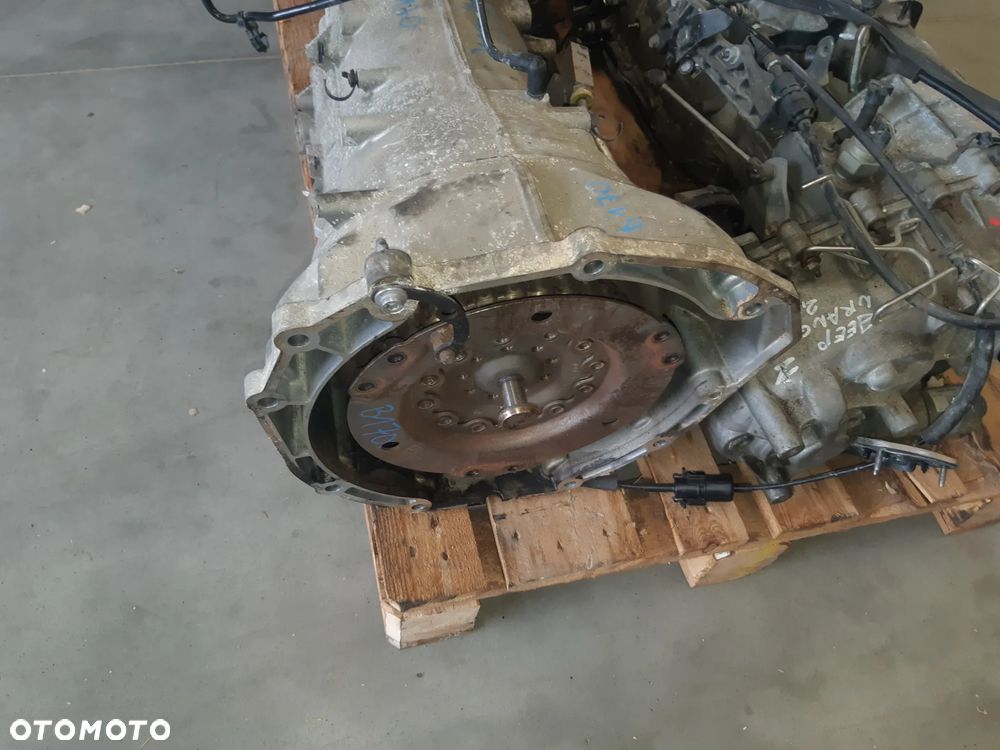 SKRZYNIA BIEGÓW JEEP GRAND CHEROKEE WK2 3.0 CRD P52853664AH P52854875AH 8HP-70 - 3