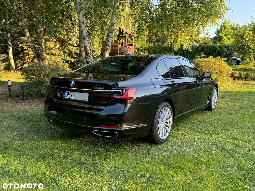 BMW Seria 7 - 8