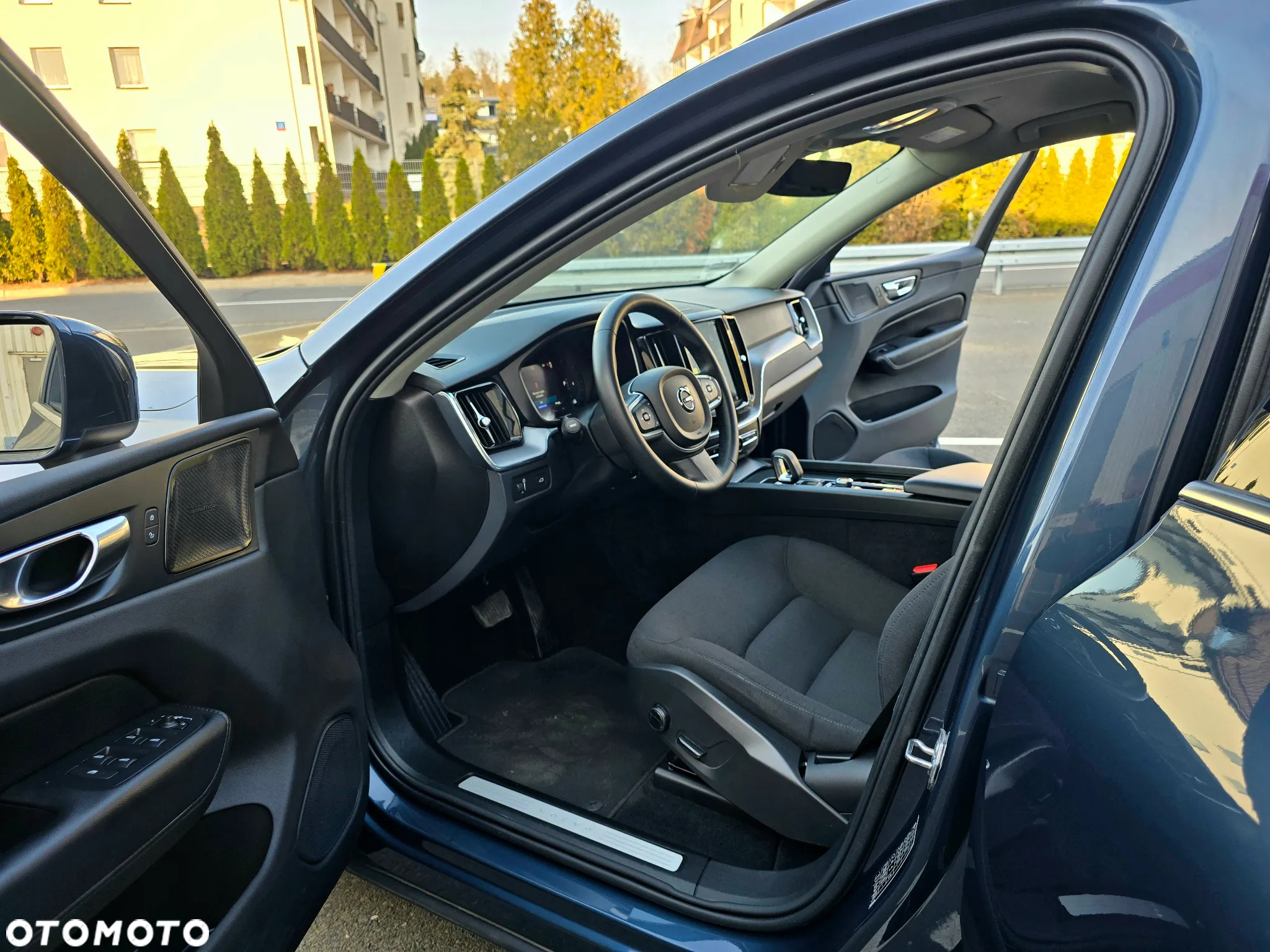 Volvo XC 60 T5 GPF AWD Momentum - 18