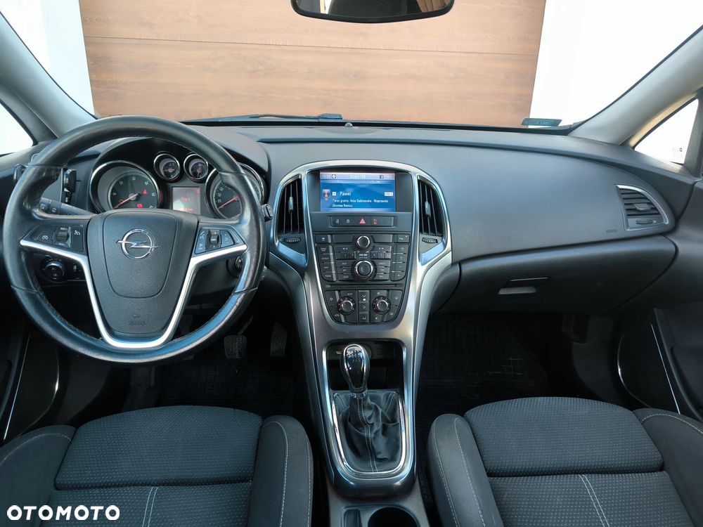 Opel Astra 1.7 CDTI DPF Cosmo - 9