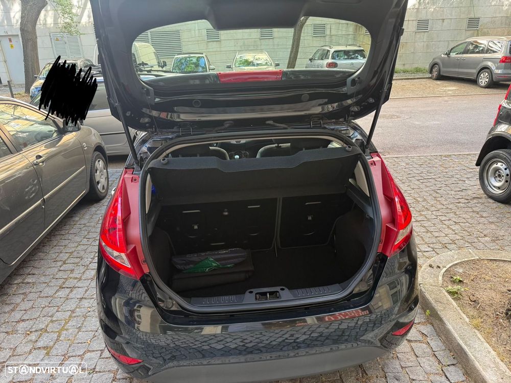 Ford Fiesta - 11