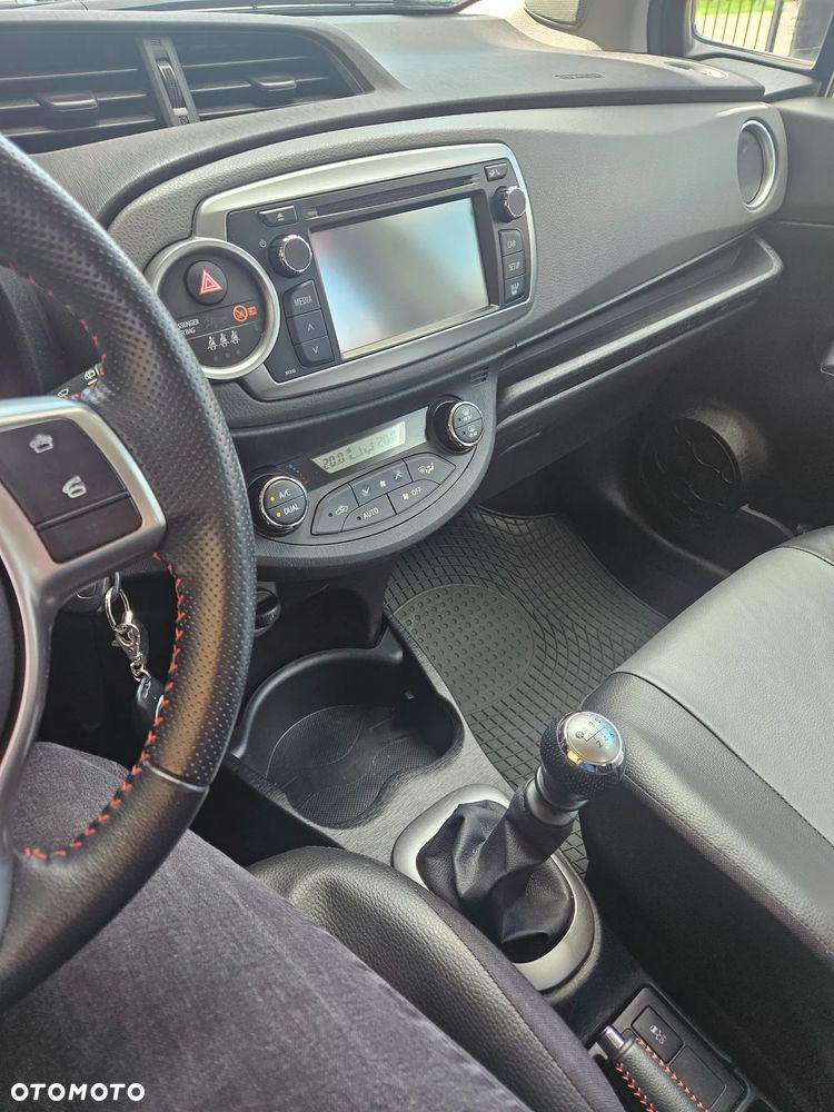 Toyota Yaris 1.33 Luna - 5