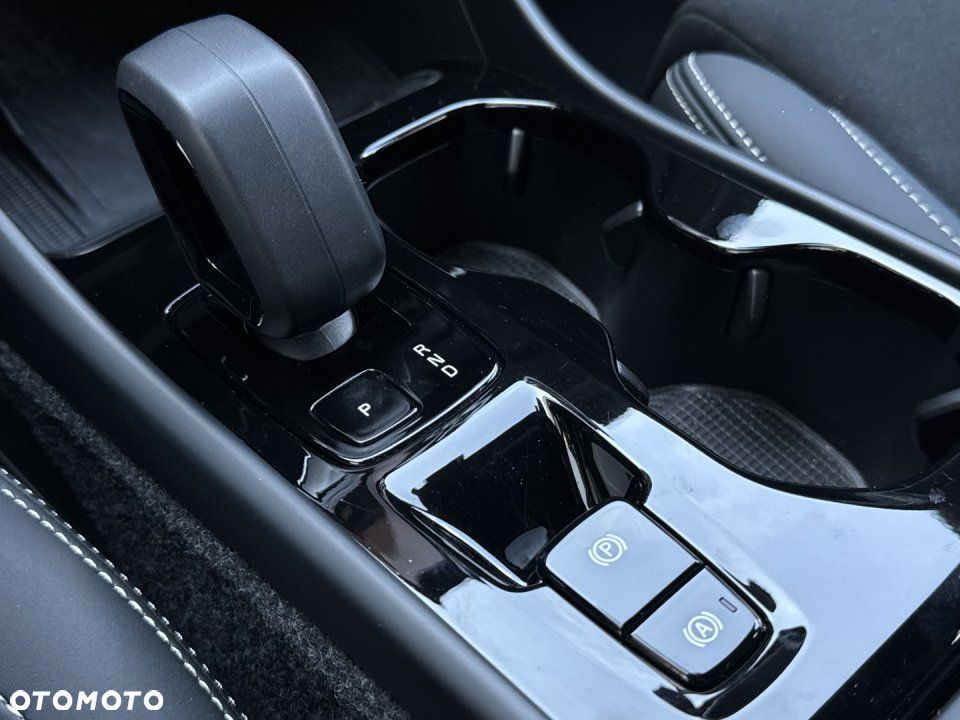 Volvo XC 40 - 24