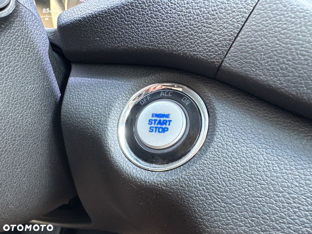 Hyundai Tucson 2.0 CRDI 4WD Automatik Premium - 29