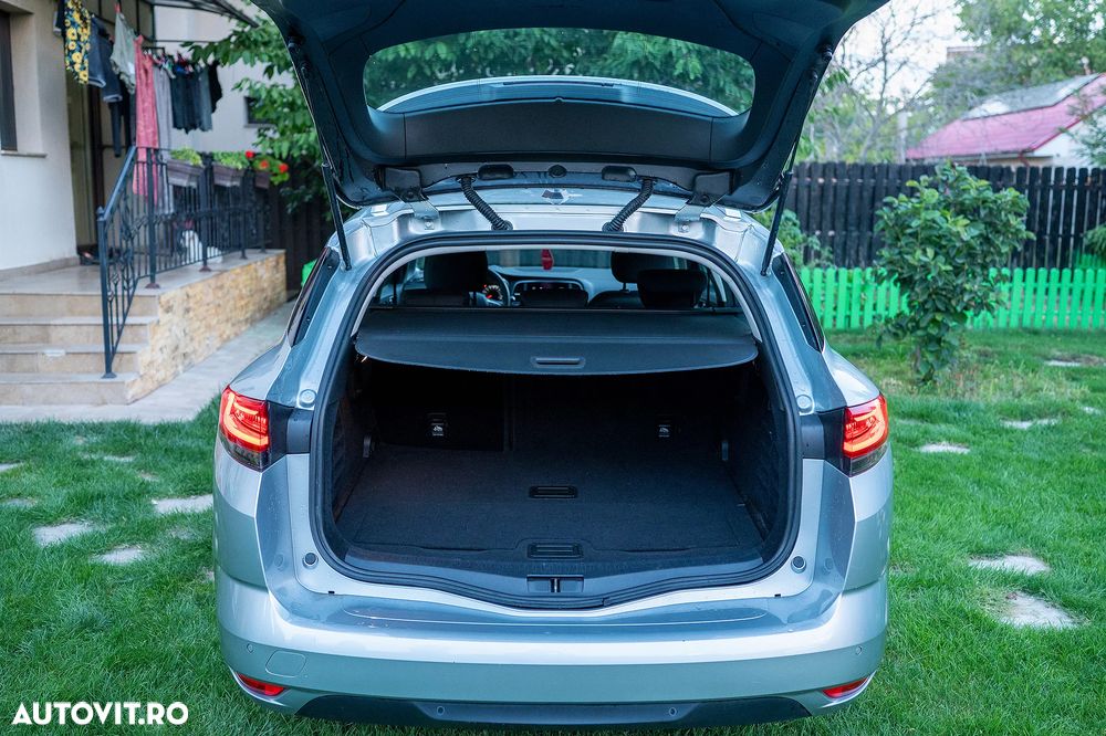 Renault Megane BLUE dCi EDC Zen - 13