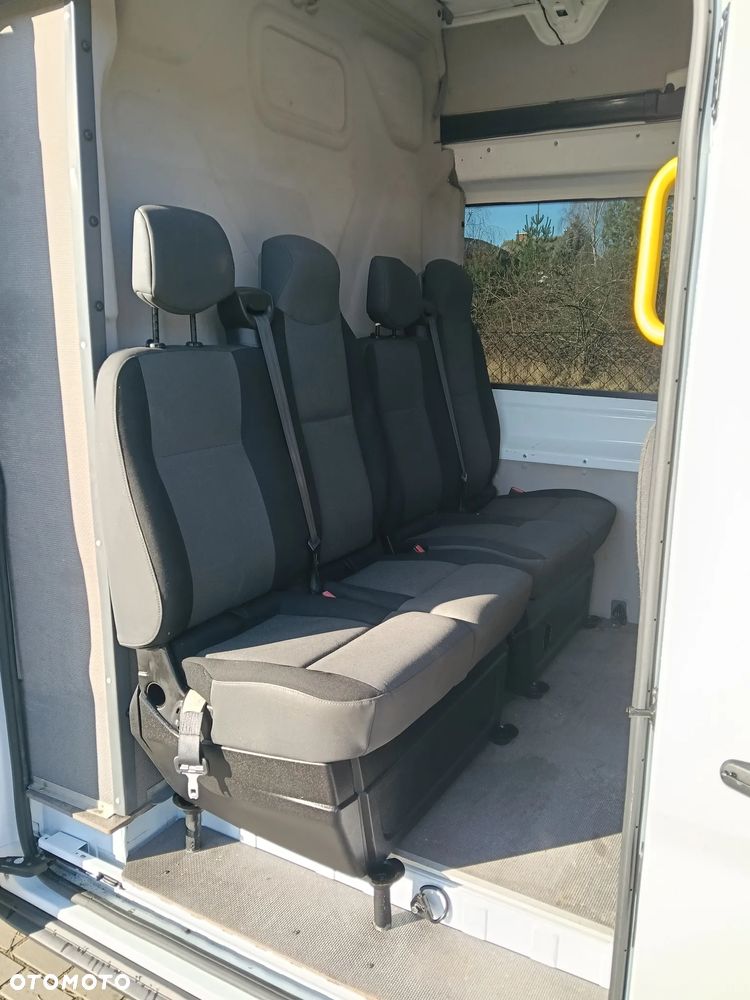 Ford Transit Mk8 - 10