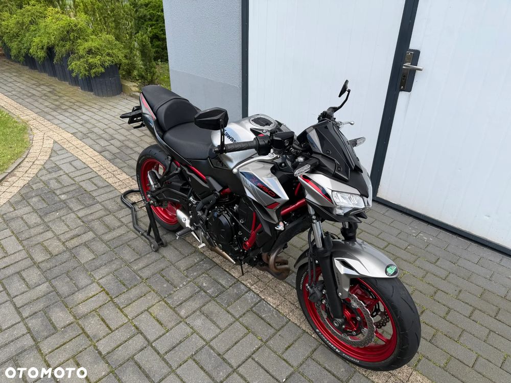 Kawasaki Z 650 - 23